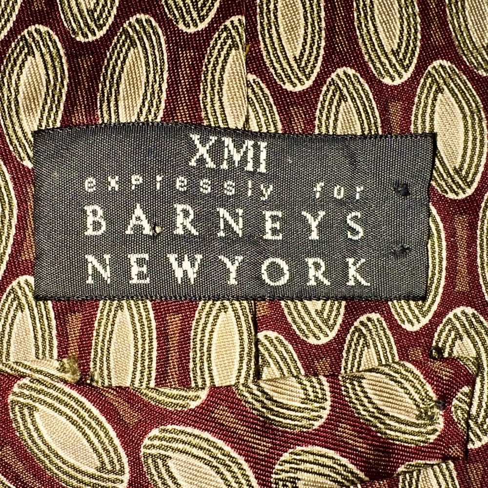Barney's New York XMI tie necktie
